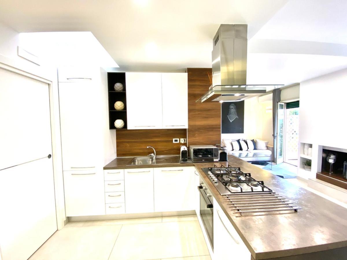 Mottola Apartment Тропеа Екстериор снимка
