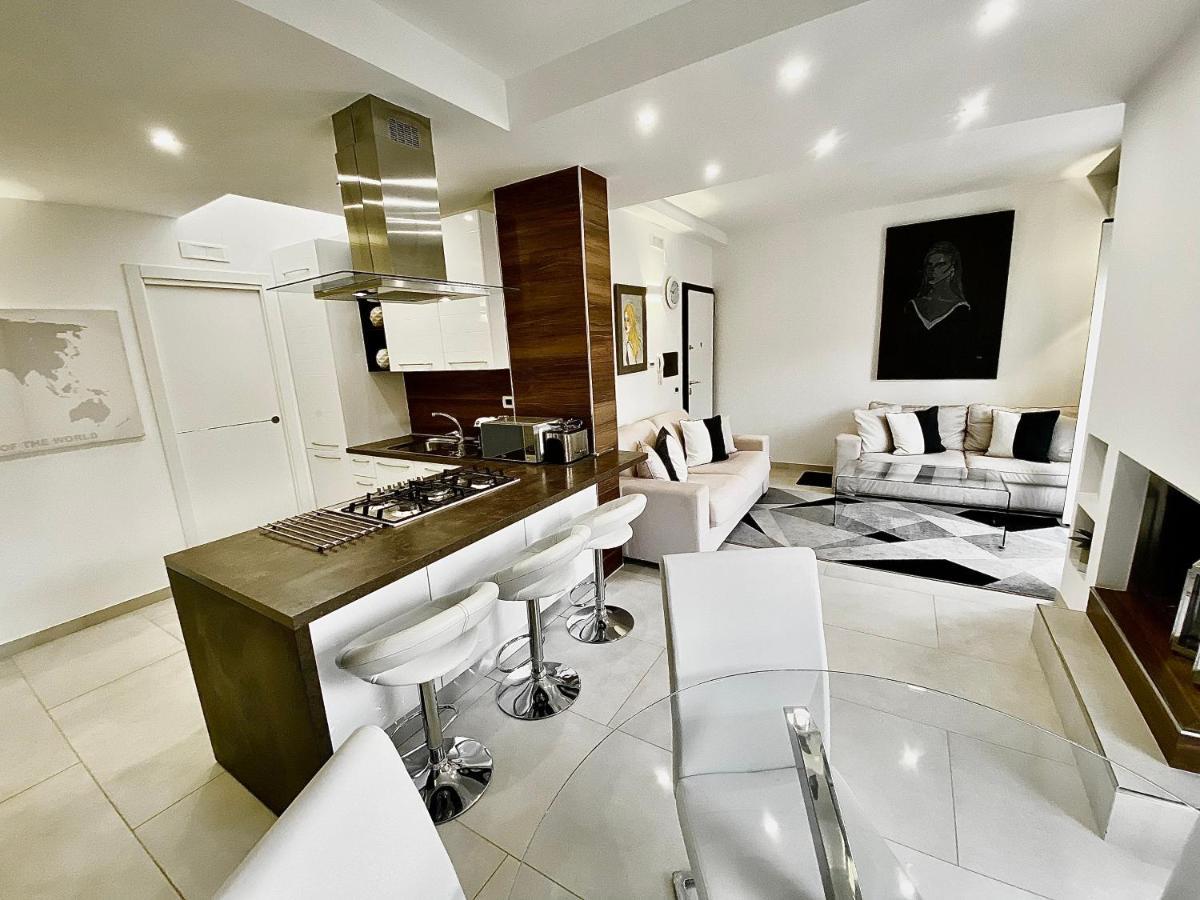 Mottola Apartment Тропеа Екстериор снимка
