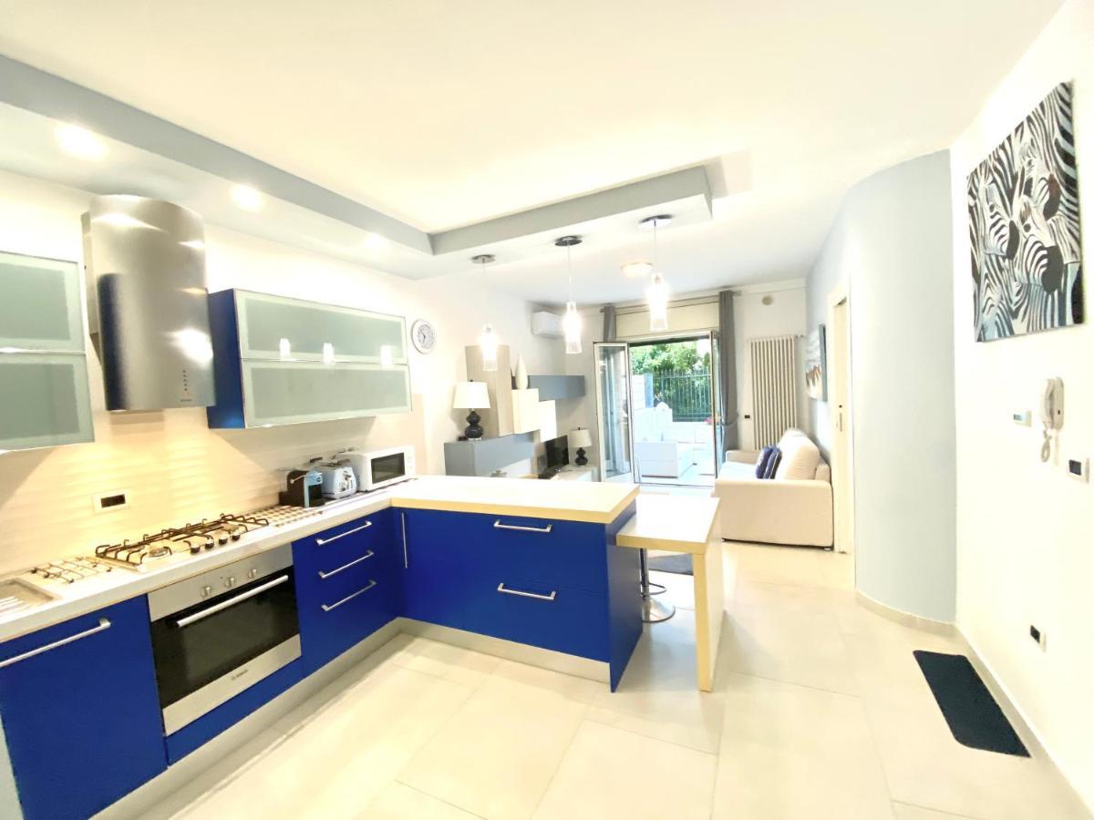 Mottola Apartment Тропеа Екстериор снимка