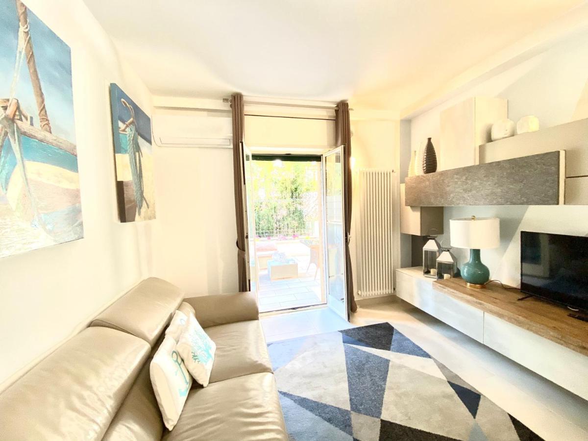 Mottola Apartment Тропеа Екстериор снимка