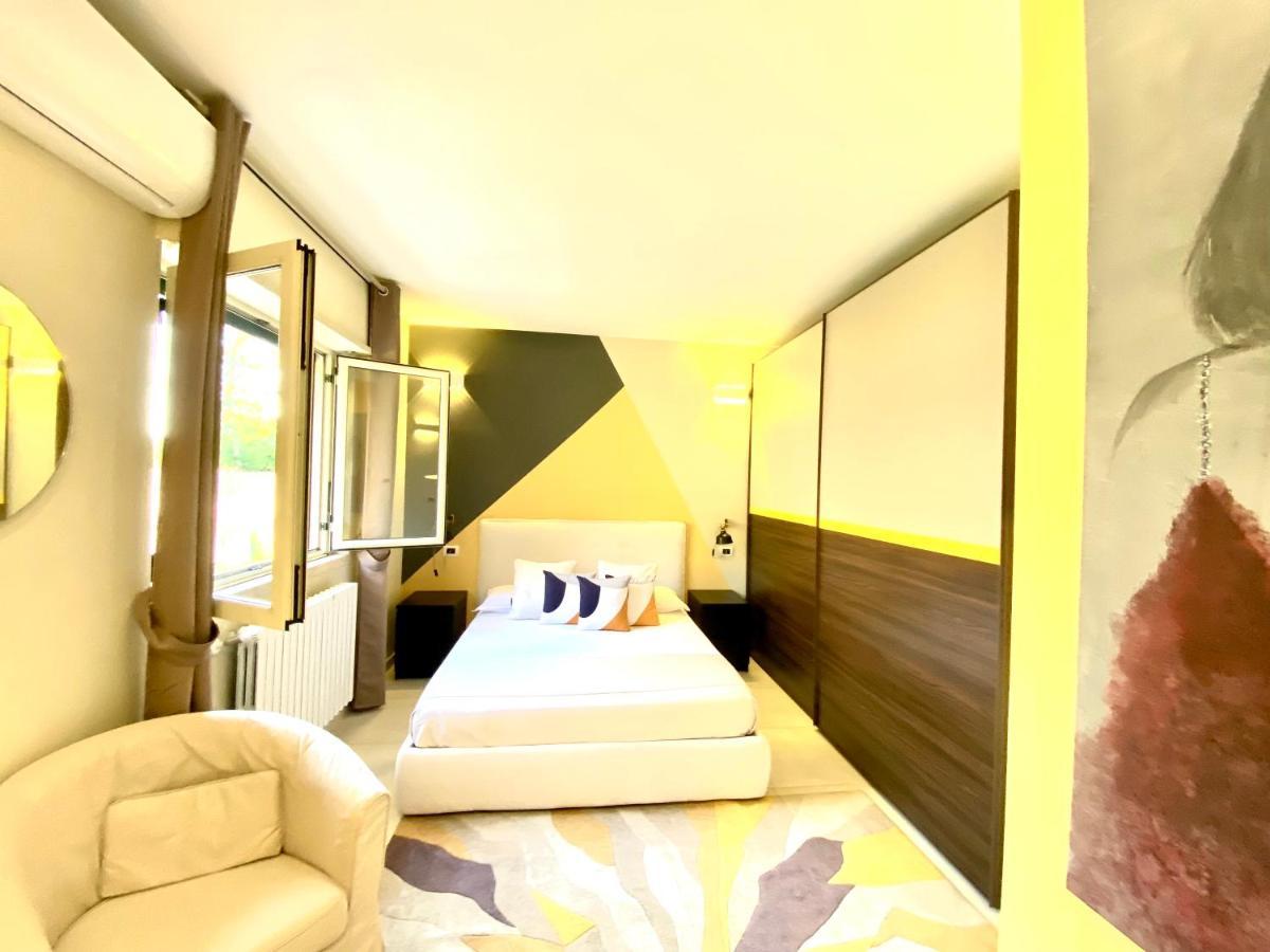 Mottola Apartment Тропеа Екстериор снимка