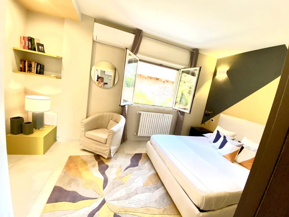 Mottola Apartment Тропеа Екстериор снимка