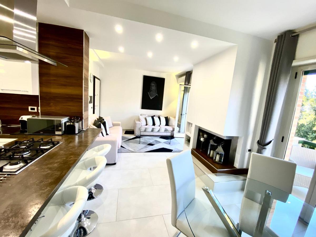 Mottola Apartment Тропеа Екстериор снимка