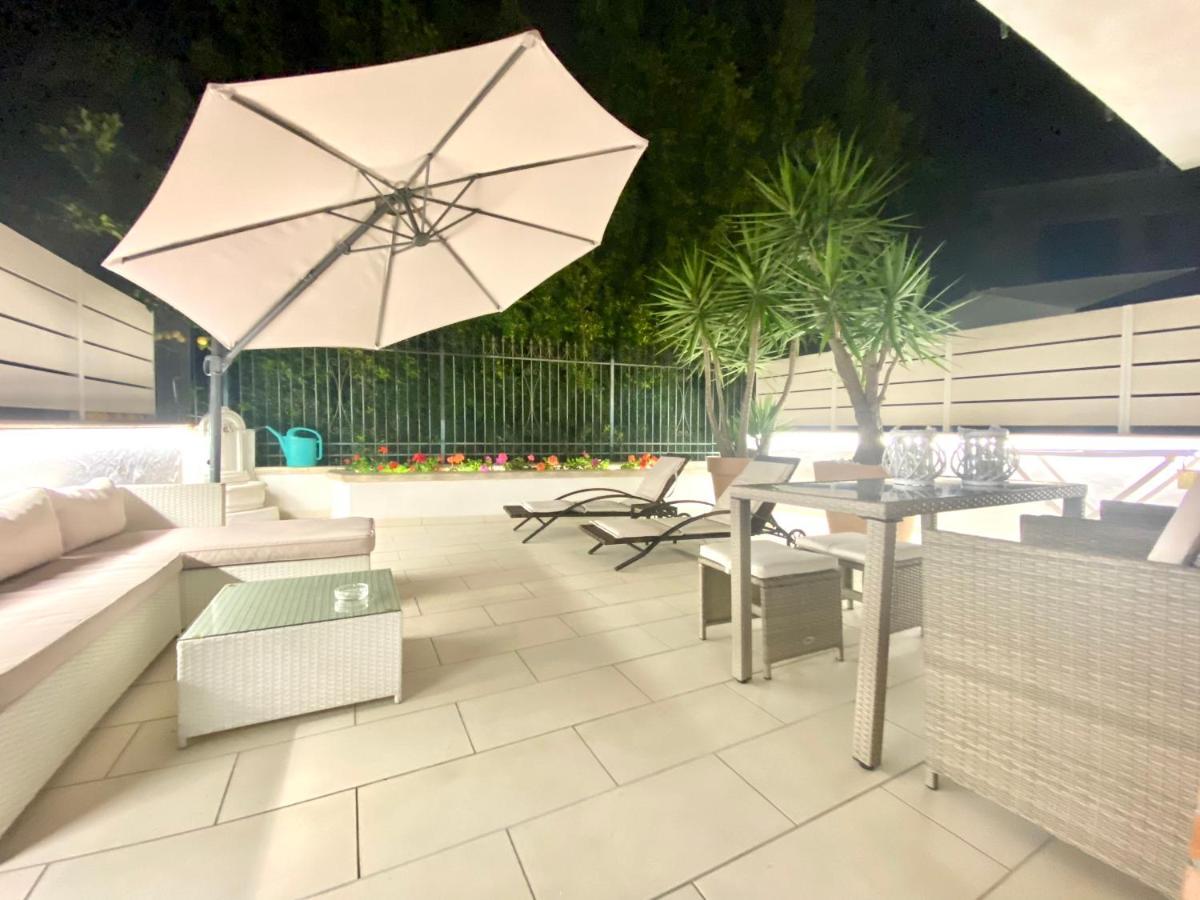 Mottola Apartment Тропеа Екстериор снимка