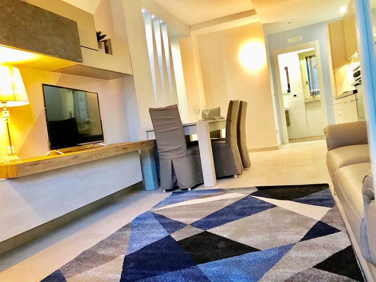 Mottola Apartment Тропеа Екстериор снимка