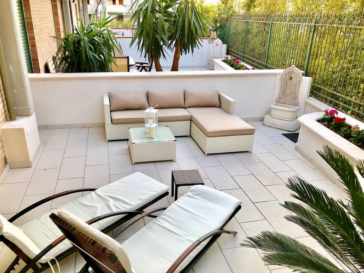 Mottola Apartment Тропеа Екстериор снимка